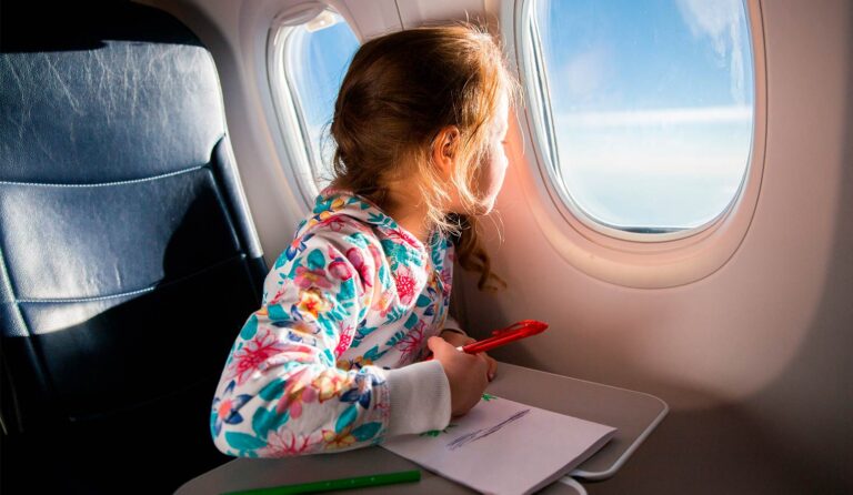  Air Travel with Kids: Expert Tips for a Stress-Free Journey