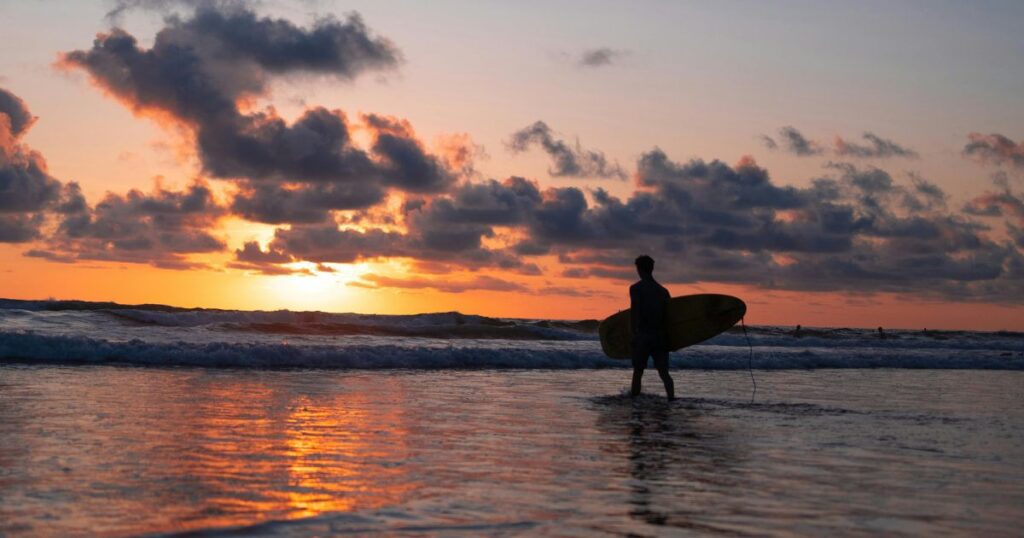 visit del coco beach