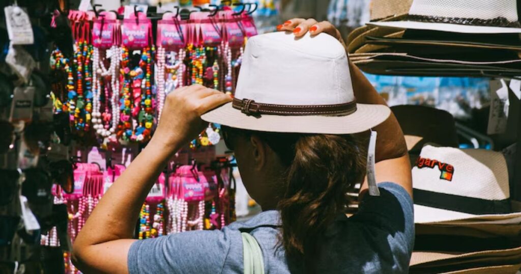 is costa rica a cheap travel destination