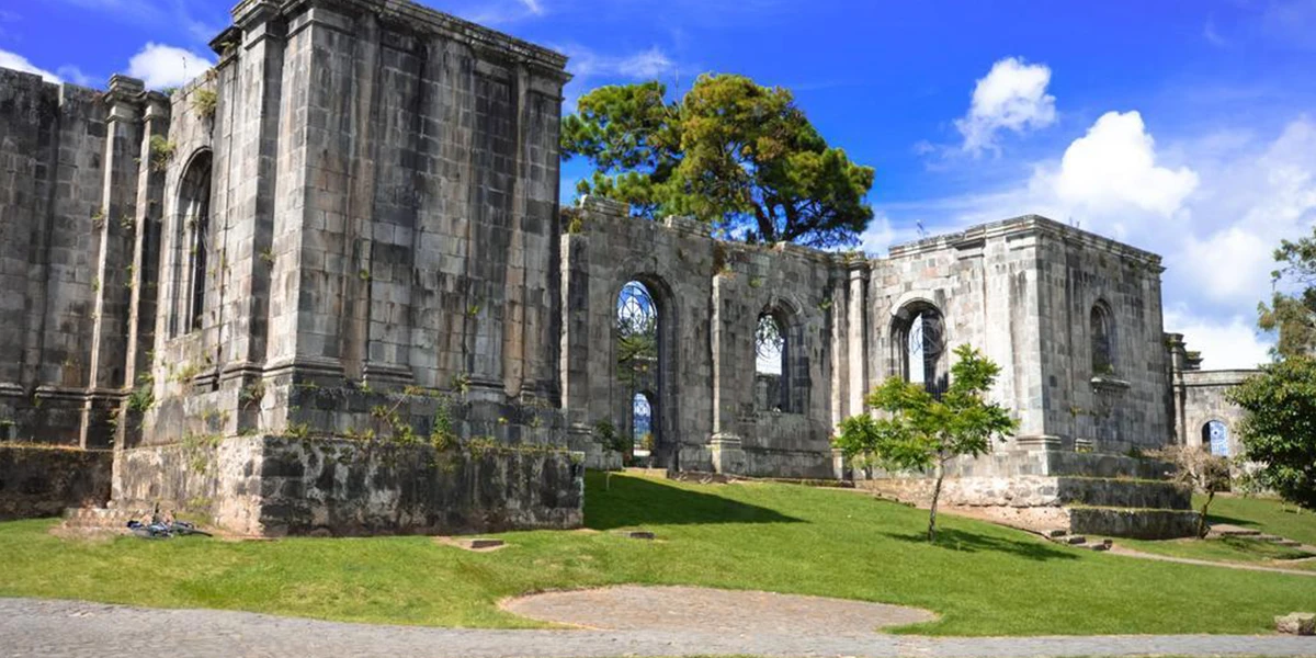 Alquiler de coches cerca de Cartago, Costa Rica | Destinos